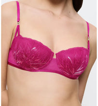 Load image into Gallery viewer, CRAZY STUPID LOVE STYLE LAB WIRED PADDED BRA