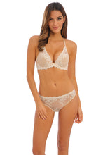 Load image into Gallery viewer, WACOAL Embrace Lace / Plunge Bra/ Nude Ivory
