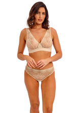 Load image into Gallery viewer, Sensu Lace Brief / Champagne