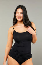 Load image into Gallery viewer, Tani Shoe String Singlet