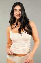 Load image into Gallery viewer, Tani Shoe String Singlet