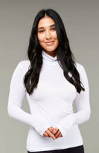 Load image into Gallery viewer, Tani Turtle Neck / White