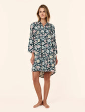 Load image into Gallery viewer, Karolina Cosy Pleat Front Nightie