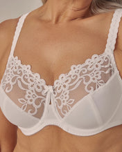 Load image into Gallery viewer, Fayreform Coral  Bra / White