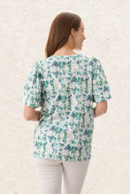 Load image into Gallery viewer, Gilli flounce sleeve t-shirt