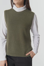 Load image into Gallery viewer, Amber Merino Cotton Knit Vest - Covert Green