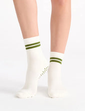 Load image into Gallery viewer, Organic Cotton Grip Crew Sock - Meadow