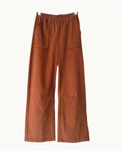 Load image into Gallery viewer, Barrel Leg Cord Pants – Camel