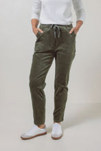 Load image into Gallery viewer, Cotton/Elastane Cord Jogger - Khaki