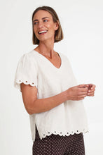 Load image into Gallery viewer, Lilly Linen Top – Natural