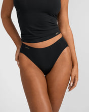 Load image into Gallery viewer, Jockey Women's No Panty Line Promise Hi Cut / Black