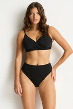 Load image into Gallery viewer, Eco Essentials Twist Front DD/E Bra Black