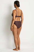 Load image into Gallery viewer, Zen Cross Front Multifit Bra - Cocoa