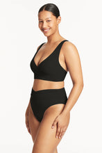 Load image into Gallery viewer, Honeycomb Cross Front Multifit Bra / Black
