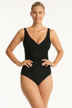 Load image into Gallery viewer, Honeycomb Cross Front Multifit One Piece / Black