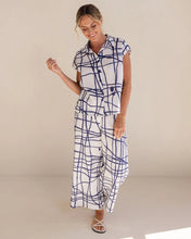 Load image into Gallery viewer, Ext Sleeve Shirt - Denim White