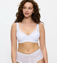 Load image into Gallery viewer, Amourette Wired Padded Bra - White