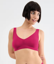Load image into Gallery viewer, Zero Feel 2.0 Bralette Berry