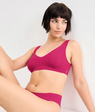 Load image into Gallery viewer, Zero Feel 2.0 Bralette Berry