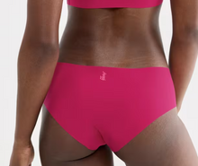 Load image into Gallery viewer, Zero Feel 2.0 Hipster Brief Berry