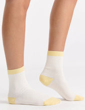 Load image into Gallery viewer, Organic Cotton Two Tone Rib Crew Sock - Buttercream
