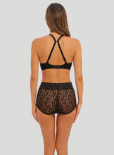 Load image into Gallery viewer, Halo Lace Moulded Underwired Bra Black