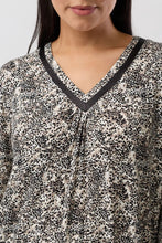 Load image into Gallery viewer, LEOPARD NIGHTIE BLACK - Y319L6