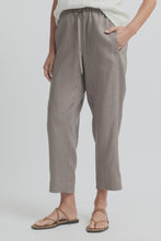 Load image into Gallery viewer, Tirari Slim Pant Earth