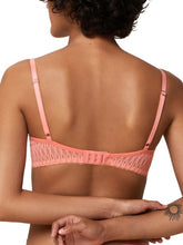 Load image into Gallery viewer, AURA SPOTLIGHT CONSIDERED PLUNGE BRA / Coral