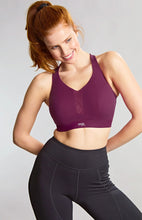 Load image into Gallery viewer, Endurance Wired Sports Bra Berry /Chalk