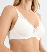 Load image into Gallery viewer, BODY MAKE UP ILLUSION LACE WIRED PADDED - Ecru White