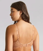 Load image into Gallery viewer, ALLURE Spacer Bra Honey