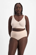 Load image into Gallery viewer, Seamless Full Brief / Base Blush