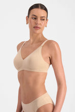 Load image into Gallery viewer, Berlei UnderState Second Skin Wirefree Bra Nude