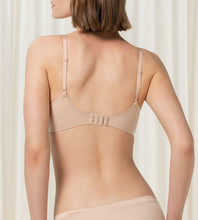 Load image into Gallery viewer, Body Make-up Soft Touch
