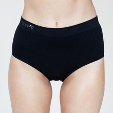 Load image into Gallery viewer, Nat V Basics - Classic Brief / Black