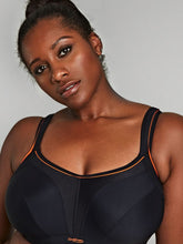 Load image into Gallery viewer, Sculptresse Sports Bra / Black