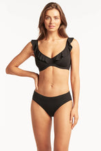 Load image into Gallery viewer, Essentials F Cup Frill Underwire Bra - Black