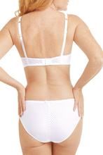 Load image into Gallery viewer, Karolina Non Wired Bra - White / Light Nude