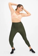Load image into Gallery viewer, Full Support Non-Padded Sports Bra / Peach 7990