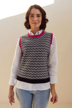 Load image into Gallery viewer, Nylon/Wool Blend Jacquard Vest With Colour Trim
