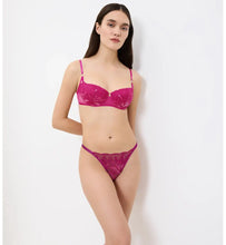 Load image into Gallery viewer, CRAZY STUPID LOVE STYLE LAB WIRED PADDED BRA
