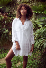 Load image into Gallery viewer, Picnic Painters Shirt White
