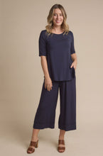 Load image into Gallery viewer, Tani Culotte Pants / Navy
