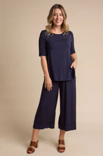 Load image into Gallery viewer, Tani Culotte Pants / Navy
