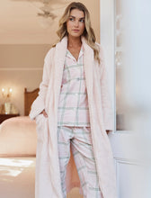 Load image into Gallery viewer, Cosy Plush Mid-Length Robe
