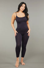 Load image into Gallery viewer, Tani 7/8 Leggings / French Navy
