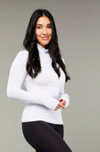 Load image into Gallery viewer, Tani Turtle Neck / White
