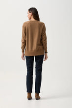 Load image into Gallery viewer, GC Logo Sweater Tobacco
