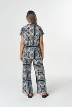 Load image into Gallery viewer, Desert Linen Cotton Blouse - Desert Palm Print
